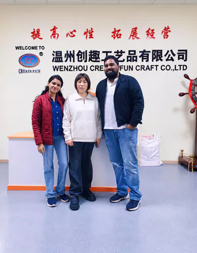 Покупці оглянули фабрику Wenzhou Create Fun Craft Co., Ltd